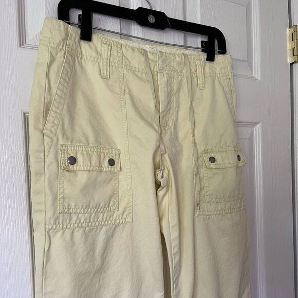 GAP Women Light Yellow Ankle Crop Utility Pants- Women size 6 - Picture 5 of 8